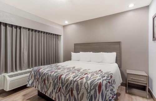 Woodbine Hotel | Red Roof Inn & Suites Corbin
