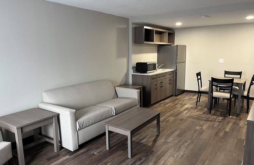 Wilkesboro Hotel | Red Roof Inn & Suites Wilkesboro