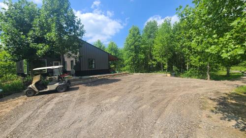 Sheridan Cabin | Red-tailed Hawk Inn at Grand Park
