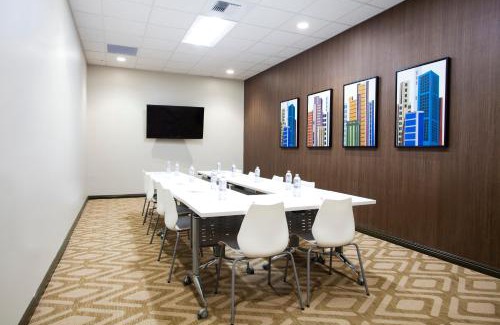 Torrance Hotel | Redac Gateway Hotel Torrance