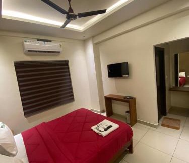 Malappuram Hotel | Redbell Suites Kizhisseri