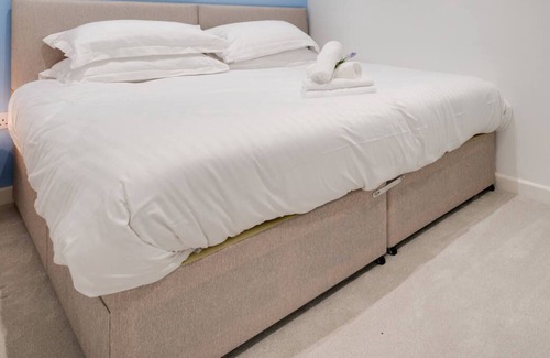 Bishopston Apartment | Redcliffe Apartment L