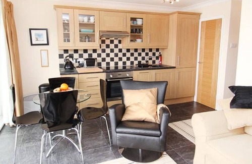 Bishopston Apartment | Redcliffe Apartments C