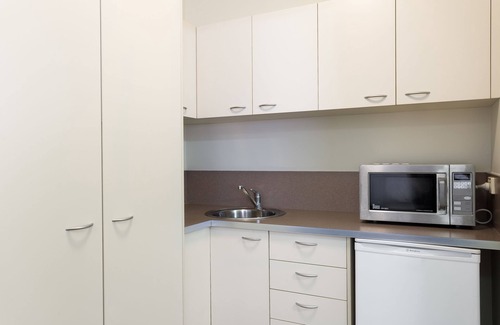 Redcliffe Hotel | Redcliffe Motor Inn