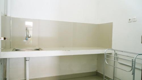 Mataram House | RedDoorz at Ampenan Mataram Lombok