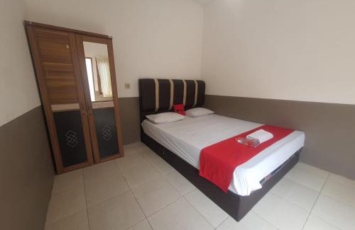 Pontianak Hotel | RedDoorz at Permana Homestay near Supadio Airport Pontianak