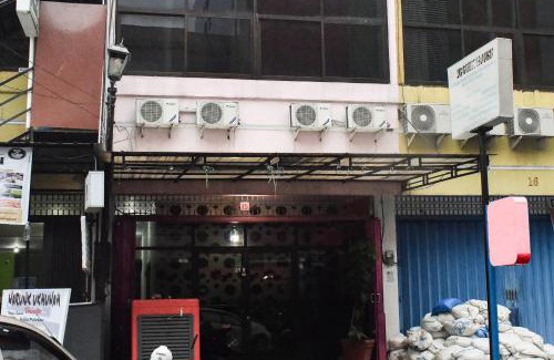 Panakkukang House | RedDoorz at Pettarani Square Makassar