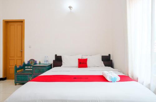 Sinduharjo Hotel | RedDoorz at Savitri Hotel