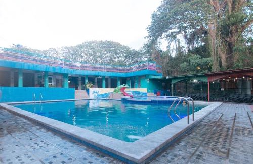 San Juan Hotel | RedDoorz @ Boondocks Cabins Resort