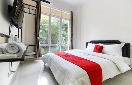 Pogung Lor House | RedDoorz near Jogja City Mall 3