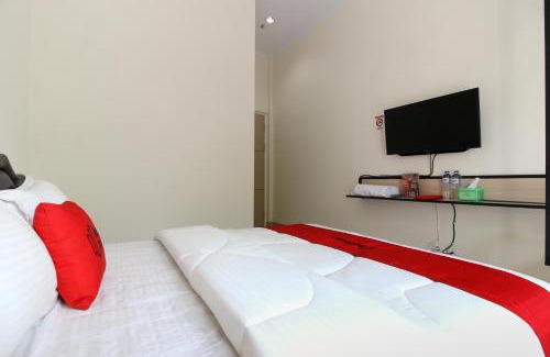 Pogung Lor House | RedDoorz near Jogja City Mall 3