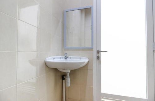 Pogung Lor House | RedDoorz near Jogja City Mall 3
