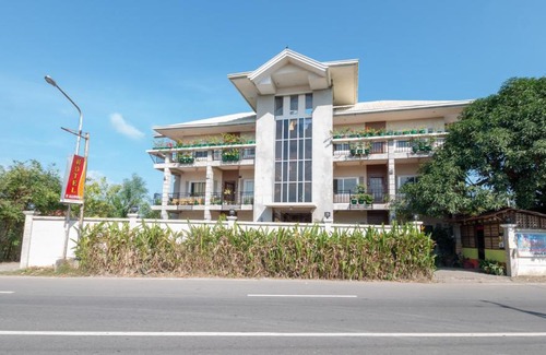 Tacloban Hotel | RedDoorz near Manlurip Rotonda Tacloban
