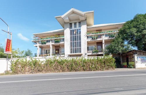 Tacloban Hotel | RedDoorz near Manlurip Rotonda Tacloban