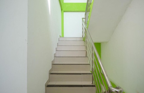 Grogol House | RedDoorz near Pakuwon Mall Solo Baru