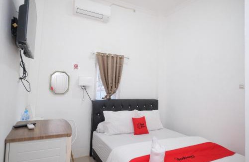 Parepare Hotel | RedDoorz Plus At Lovina Inn Tonrangeng River Side