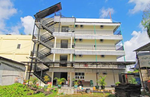 Balikpapan Hotel | RedDoorz Plus at Pelita Guest House Balikpapan