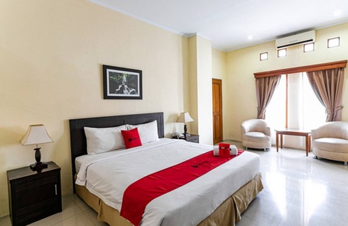 Karanganyar House | RedDoorz Plus near Alun Alun Karanganyar
