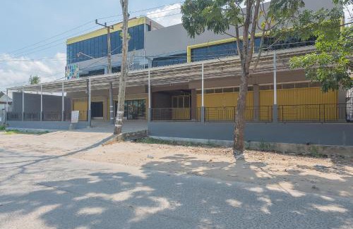 Samarinda House | RedDoorz Plus near Taman Budaya Samarinda