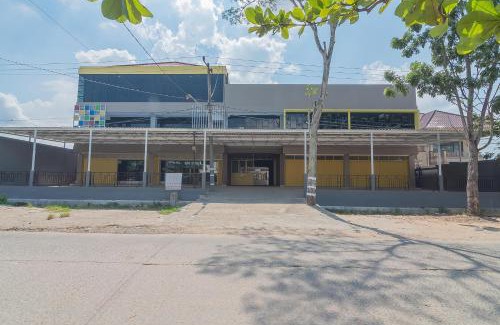 Samarinda House | RedDoorz Plus near Taman Budaya Samarinda