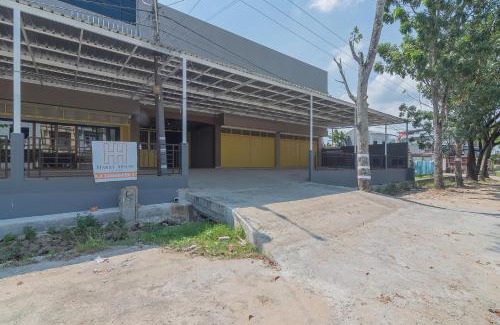 Samarinda House | RedDoorz Plus near Taman Budaya Samarinda