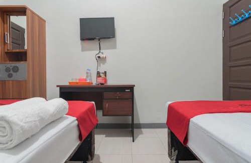 Samarinda Hotel | RedDoorz Syariah near Jalan Jakarta Samarinda