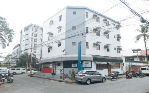 Bangkal Hotel | RedDoorz @ The Vjour Hotel Makati