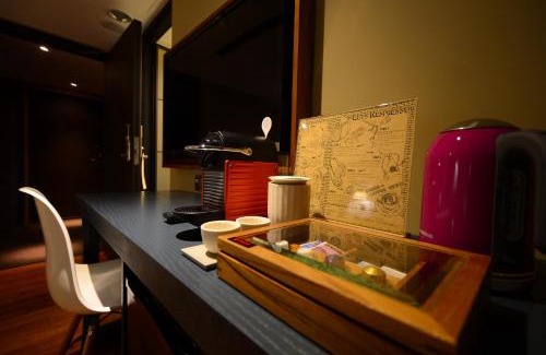 Central District Hotel | Reddot Hotel