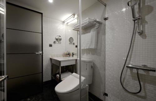 Central District Hotel | Reddot Hotel