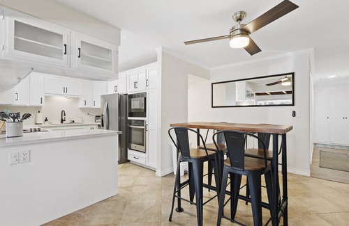 Clairemont Mesa East House | Redecorated/Seaside Dream/Jacuzzi/Patio