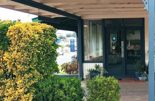 Cooma Hotel | Redhill Cooma Motor Inn