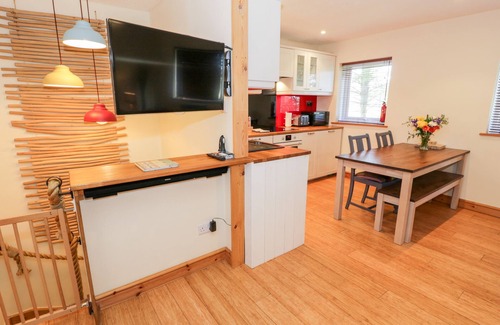 Harlech Cottage | Redwood