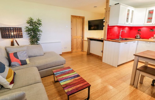 Harlech Cottage | Redwood