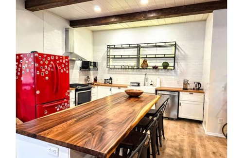Redway House | Redwood Retreat