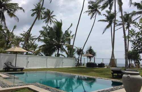Matara Villa | Reef House - Family beach villa with pool