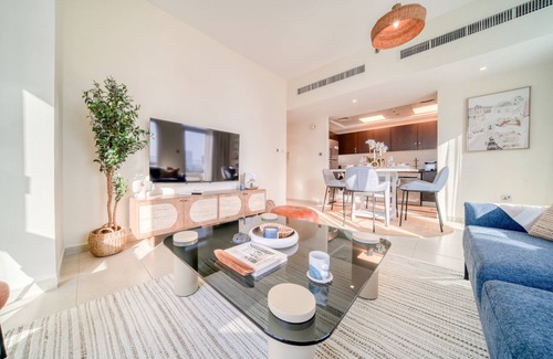 Abu Dhabi Apartment | Reem Island Beach Escape w/Stellar Balcony Views