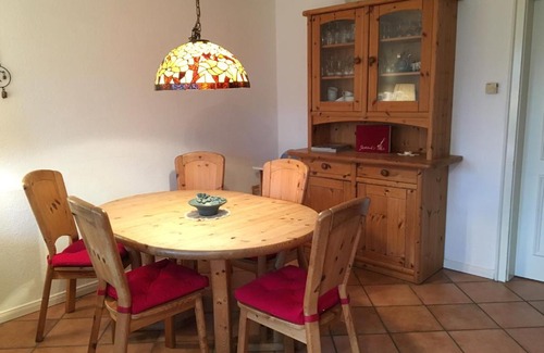 Norderhafen House | Reetdachhaus Deichkrone
