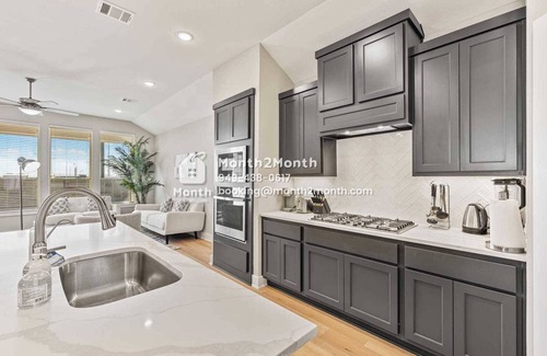 Fulshear House | Refined Comfort on Burcreek #42288