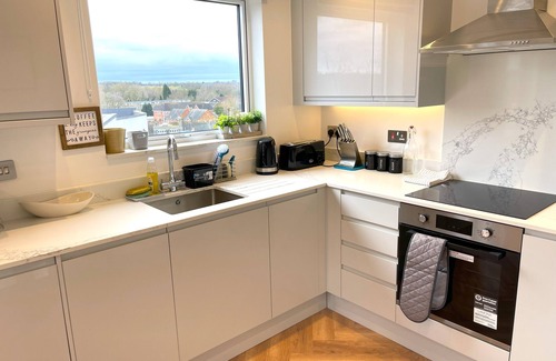 Rickmansworth Apartment | Refined Living with Free Wi-Fi and Parking