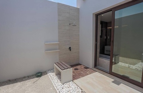 Salalah Villa | Refined Marina View Retreat