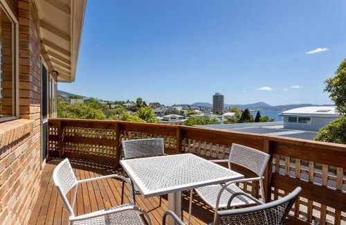 Sandy Bay Villa | Reflections on the Bay