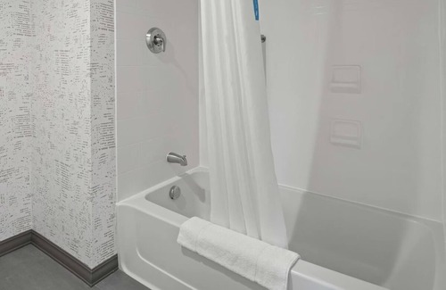 Cranberry Township Hotel | Refresh and Recharge! Indoor Pool, Free Breakfast and Parking!