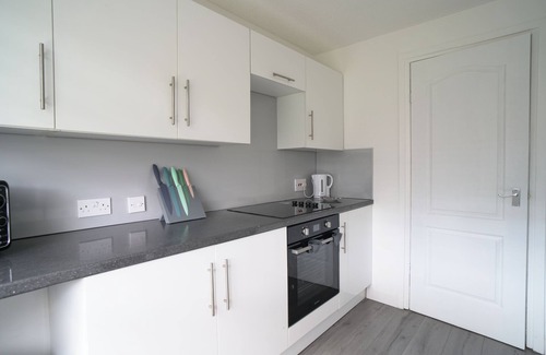 Hogganfield Apartment | Refreshing Modern Apartment in Glasgow