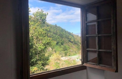 El Guincho Villa | Refurbished Villa Home in gorgeous natural setting