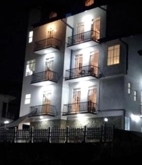 Nuwara Eliya Apartment | Regal Rose Luxury Holiday Apartments