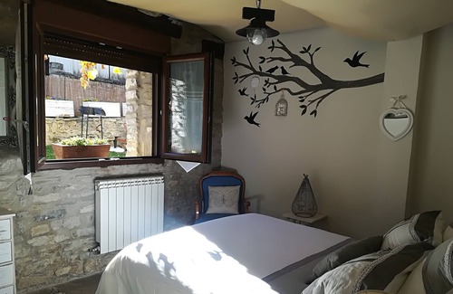 Caldearenas Cottage | Regálate PAZ Beautiful and romantic country house located in a beautiful environment