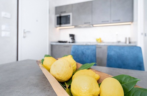 Old Town Apartment | Regarda - Baur Suite 2, design apartment in the center of Bardolino