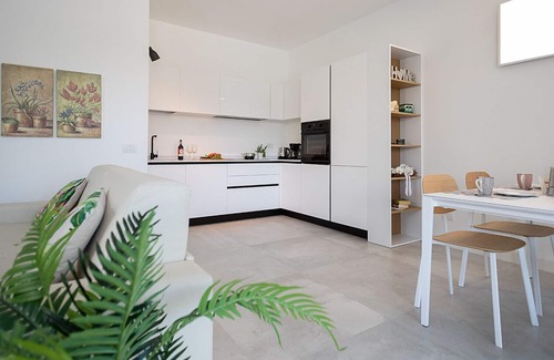 Lazise Apartment | Regarda - design apartment "Bamboo" in Lazise with pool, wifi