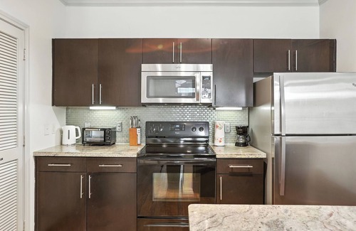 South Main Apartment | Regards At Med Center 263 I Comfy 2 Bed 2 Bath