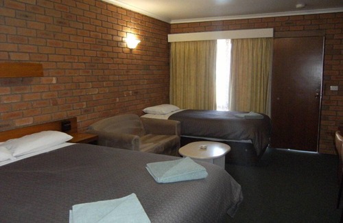 Cobram Hotel | Regency Court Motel